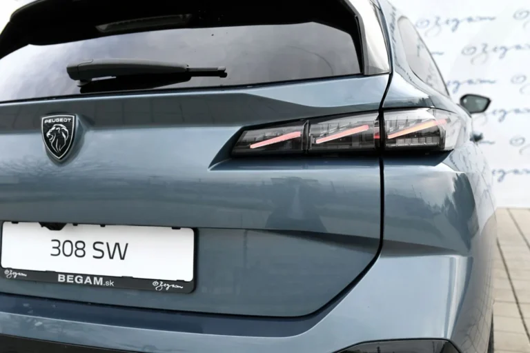 Peugeot 308 SW NEW 308 SW  ALLURE BlueHDi 130k EAT8 | Begam Trnava