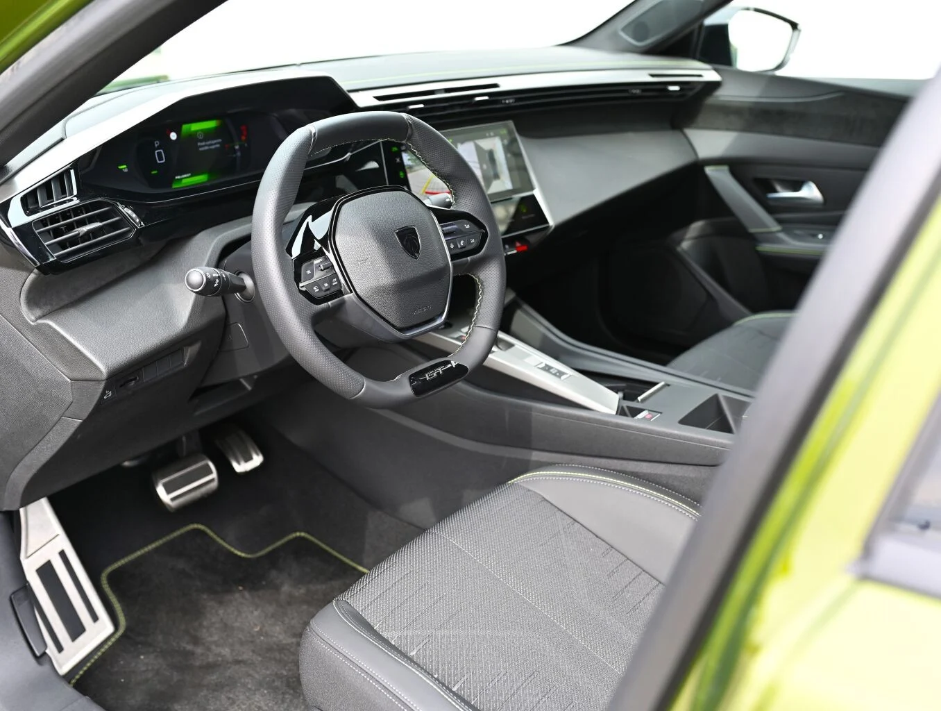 Peugeot 408 NEW 408 GT Hybrid 145k e-DCS6 (MYG0) | Begam Trnava