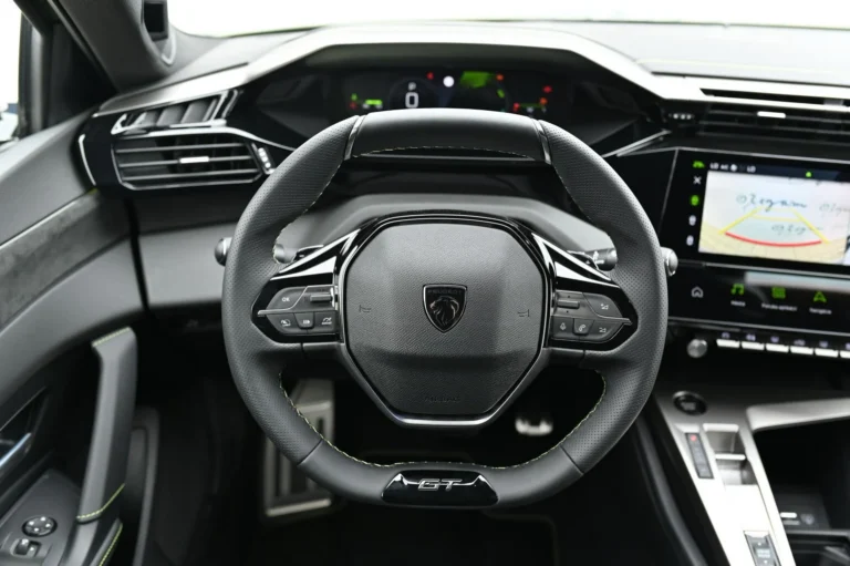 Peugeot 408 NEW 408 GT Hybrid 145k e-DCS6 (MYG0) | Begam Trnava