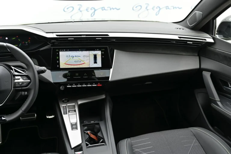 Peugeot 408 NEW 408 GT Hybrid 145k e-DCS6 (MYG0) | Begam Trnava