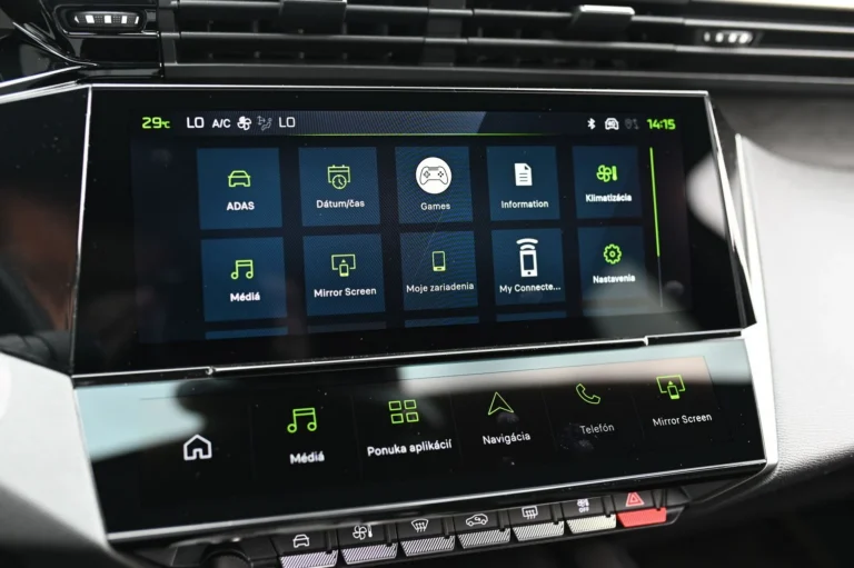 Peugeot 408 NEW 408 GT Hybrid 145k e-DCS6 (MYG0) | Begam Trnava