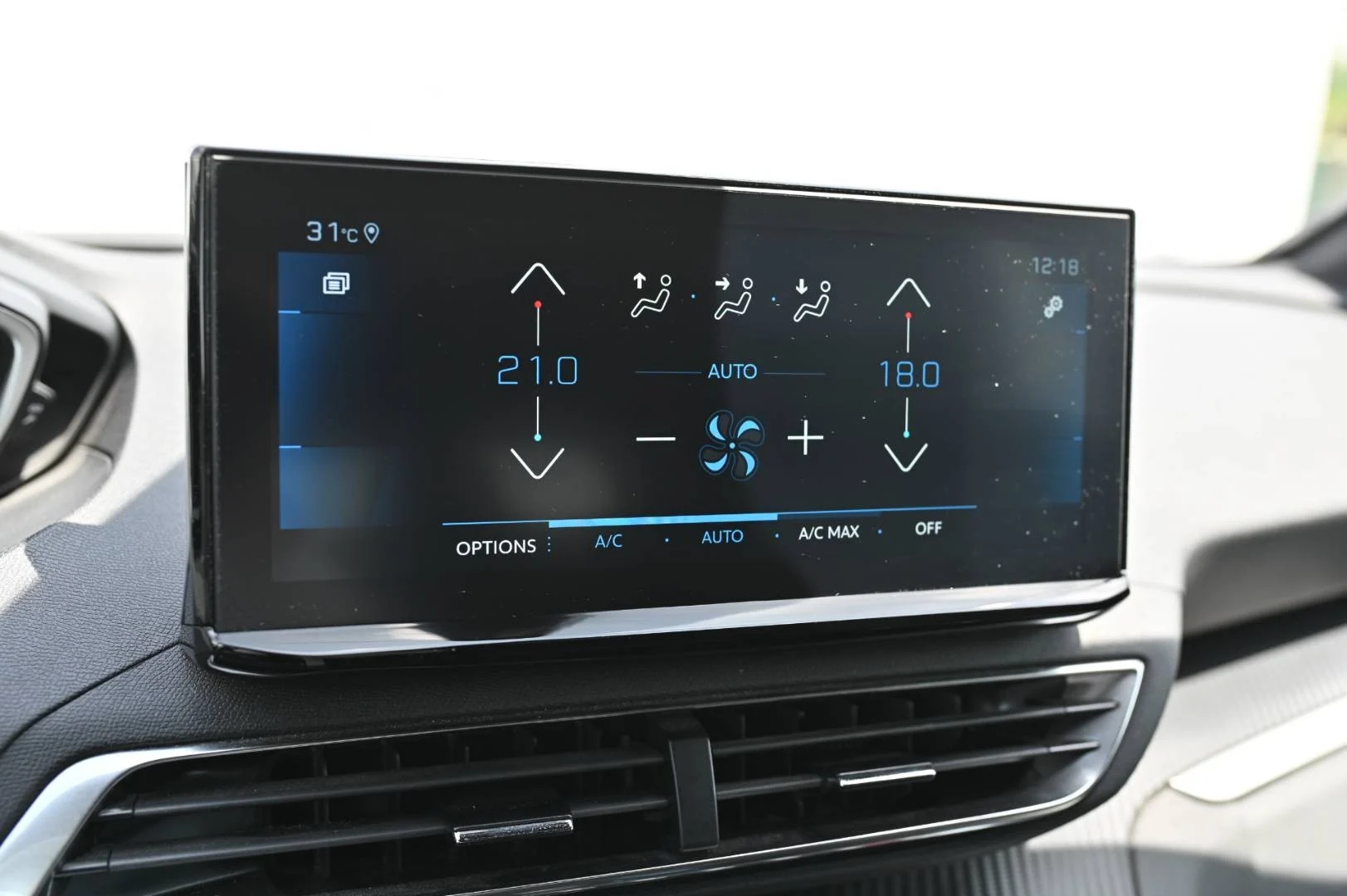 Peugeot 5008 1.5 BlueHDi 130k Active Pack A/T | Begam Trnava