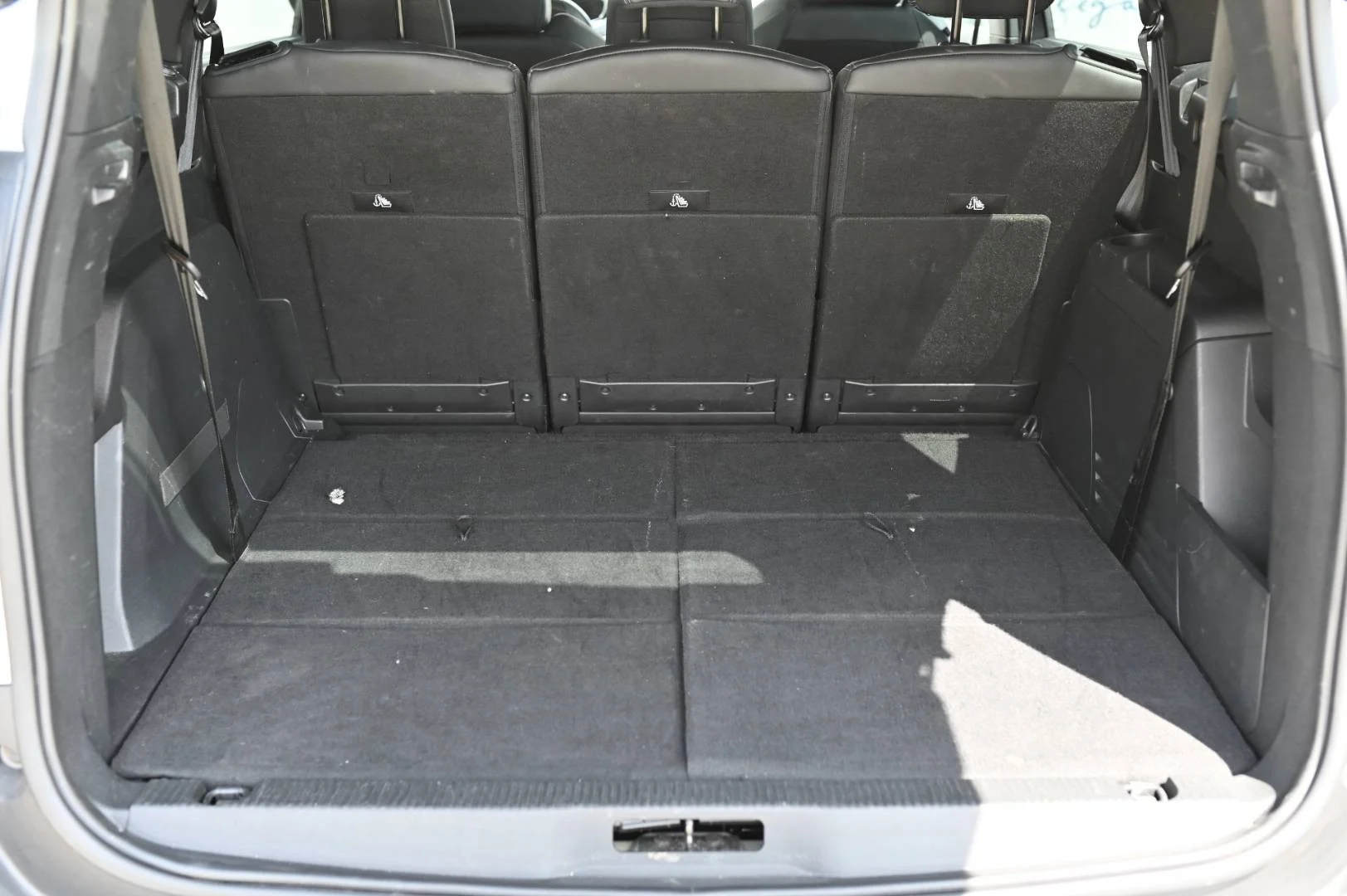 Peugeot 5008 1.5 BlueHDi 130k Active Pack A/T | Begam Trnava