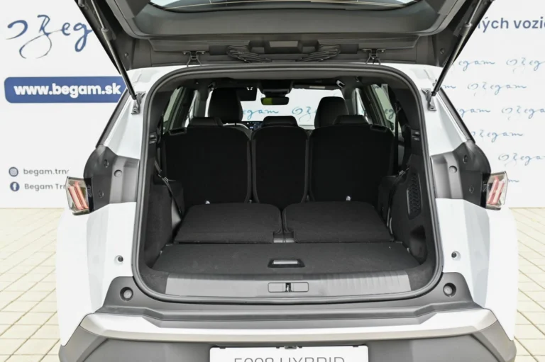 Peugeot 5008 ALLURE Hybrid 145k e-DCS6 | Begam Trnava