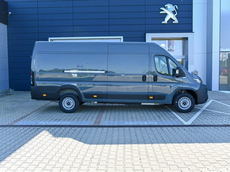 Peugeot Boxer E-Boxer Furgon 435 L4H2 BEV 110kWh | Begam Trnava