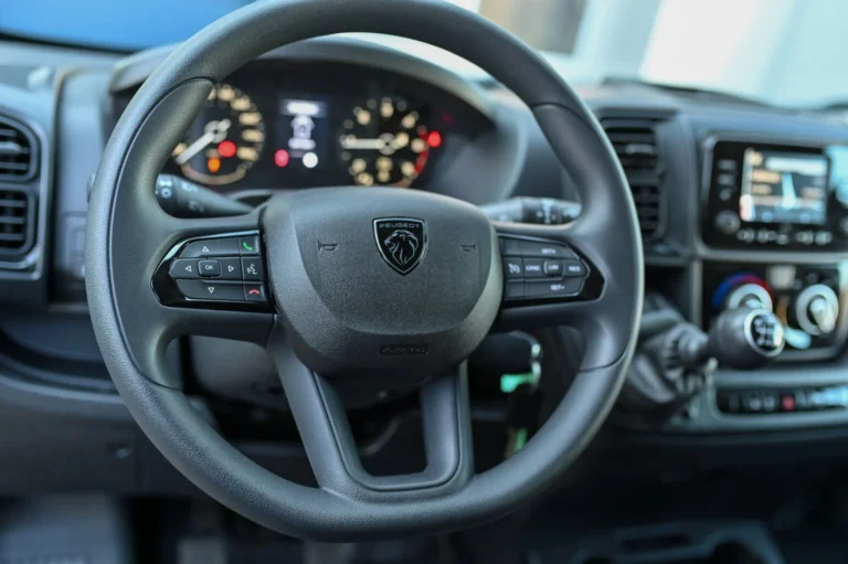 Peugeot Boxer Furgon 435 L4H3 2.2 BlueHDi 180 €6.4 MT6 N1 | Begam Trnava
