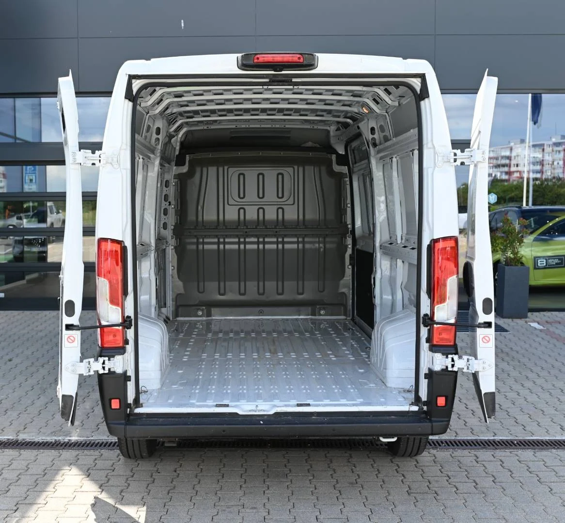Peugeot Boxer Furgon L3H2 180 | Begam Trnava
