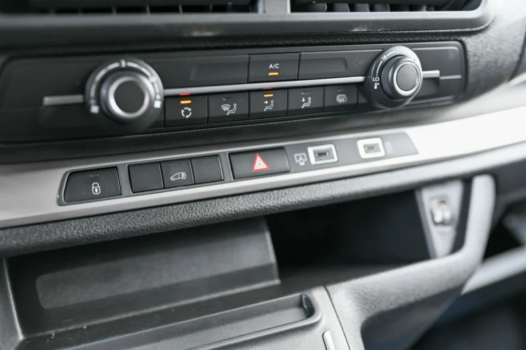 Peugeot Expert Furgon L2 BlueHDi 145 S&S EAT8 | Begam Trnava