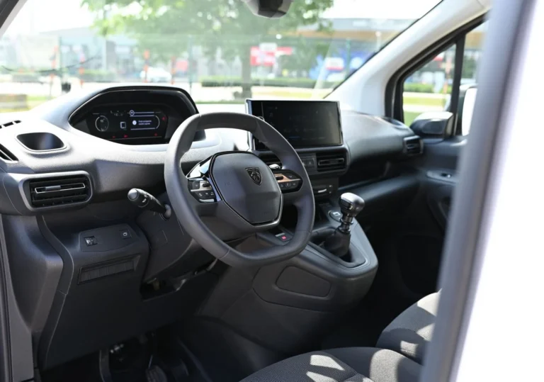 Peugeot Partner L2 1000kg FURGON BlueHDi 130 BVM6 | Begam Trnava