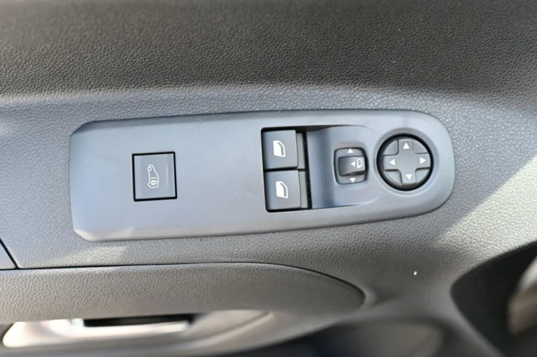 Peugeot Partner L2 1000kg FURGON BlueHDi 130 BVM6 | Begam Trnava