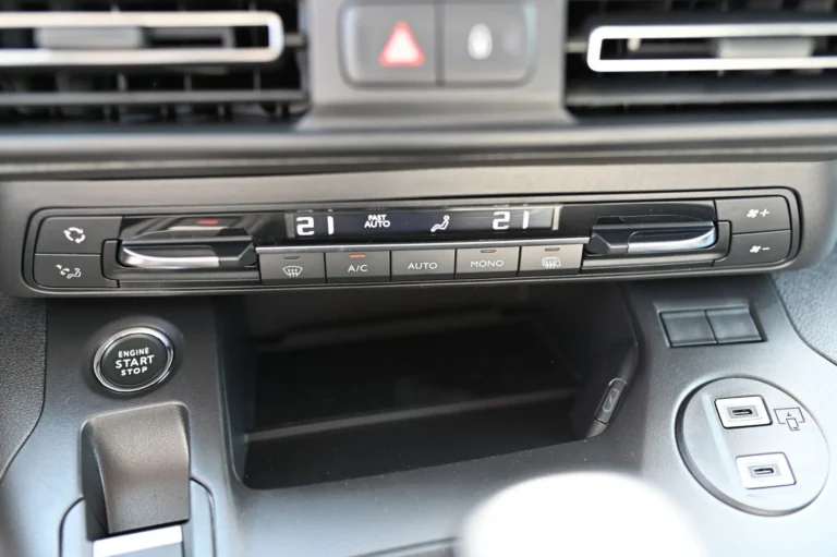 Peugeot Partner L2 1000kg FURGON BlueHDi 130 BVM6 | Begam Trnava