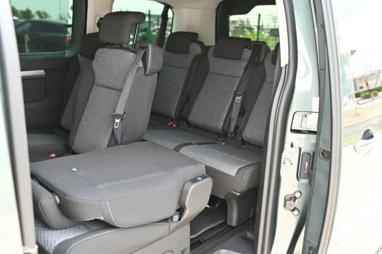 Peugeot Traveller TRAVELLER BUSINESS L2 2.2 BlueHDi 180  EAT8 | Begam Trnava
