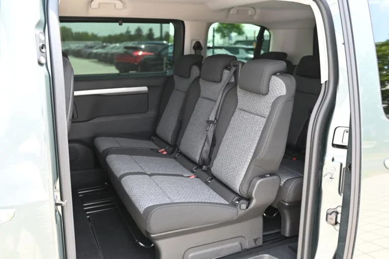 Peugeot Traveller TRAVELLER BUSINESS L2 2.2 BlueHDi 180  EAT8 | Begam Trnava