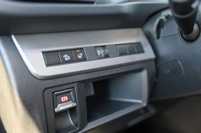Peugeot Traveller TRAVELLER BUSINESS VIP L2 2.2 BlueHDi 180  EAT8 | Begam Trnava