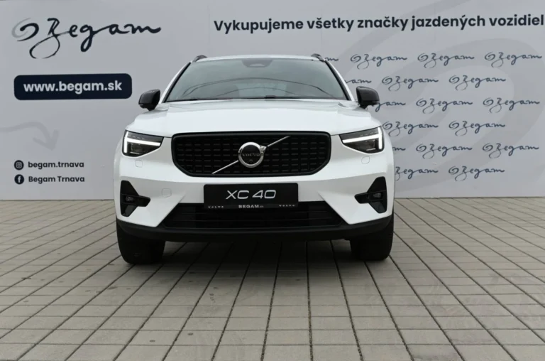 Volvo XC40 B3 (P) PLUS MHEV, Ťažné, 360, LED Matrix, Celoročné pneu. | Begam Trnava