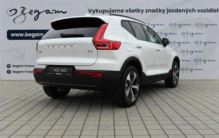 Volvo XC40 B3 (P) PLUS MHEV, Ťažné, 360, LED Matrix, Celoročné pneu. | Begam Trnava