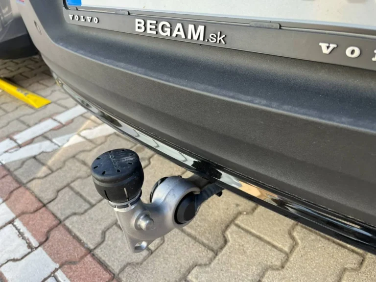 Volvo XC40 B3 (P) PLUS MHEV, Ťažné, 360, LED Matrix, Celoročné pneu. | Begam Trnava