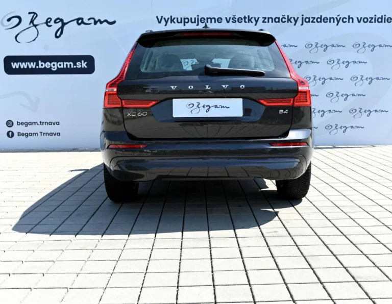 Volvo XC60 2.0 B4 mHEV Core A/T | Begam Trnava