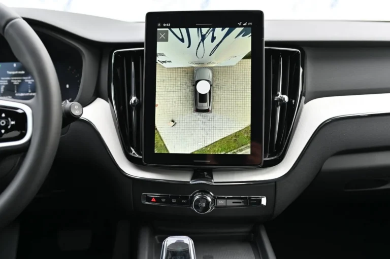 Volvo XC60 B5 (P) PLUS | Begam Trnava