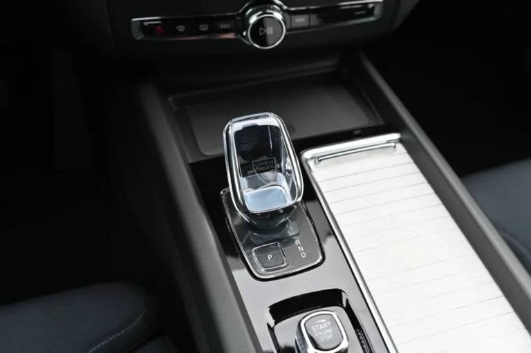 Volvo XC60 B5 (P) PLUS | Begam Trnava