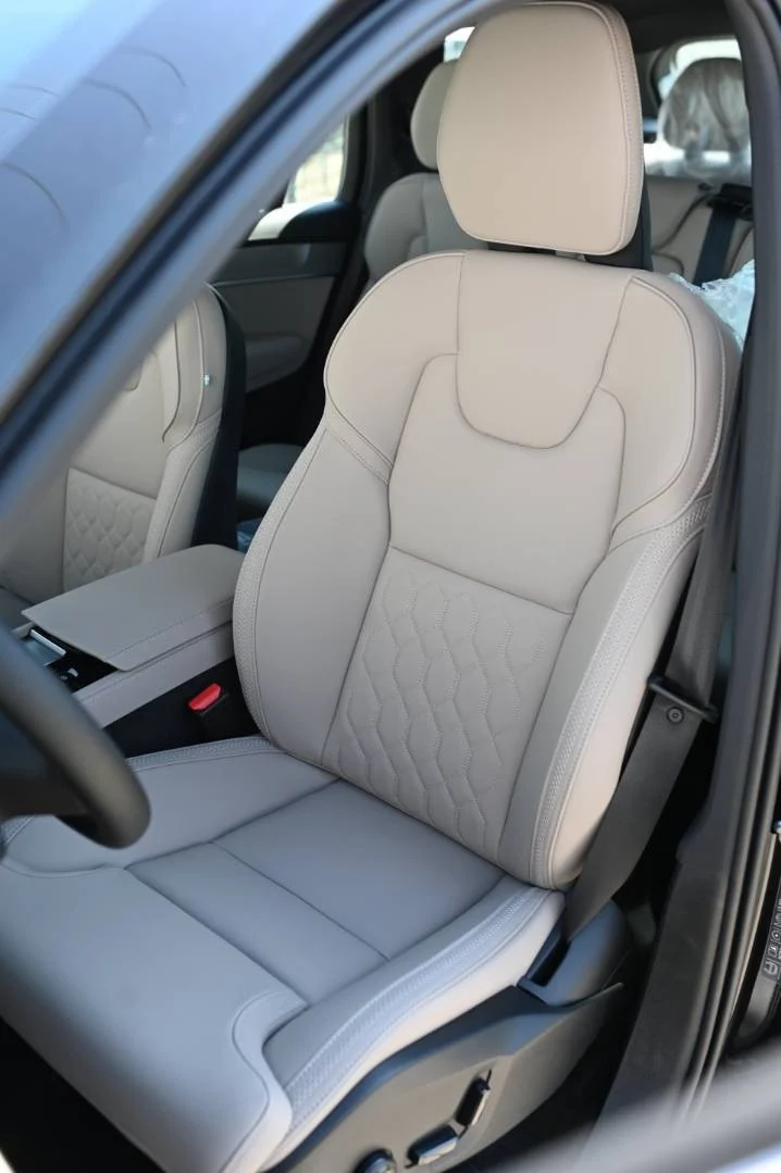 Volvo XC90 B5 (P) AWD AT8 CORE | Begam Trnava