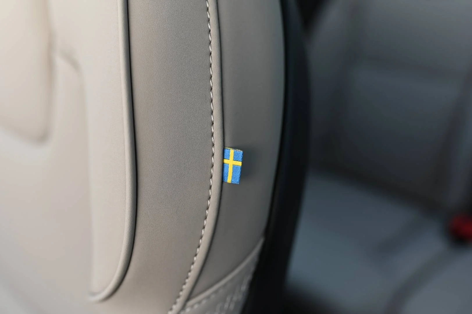 Volvo XC90 B5 (P) AWD AT8 CORE | Begam Trnava