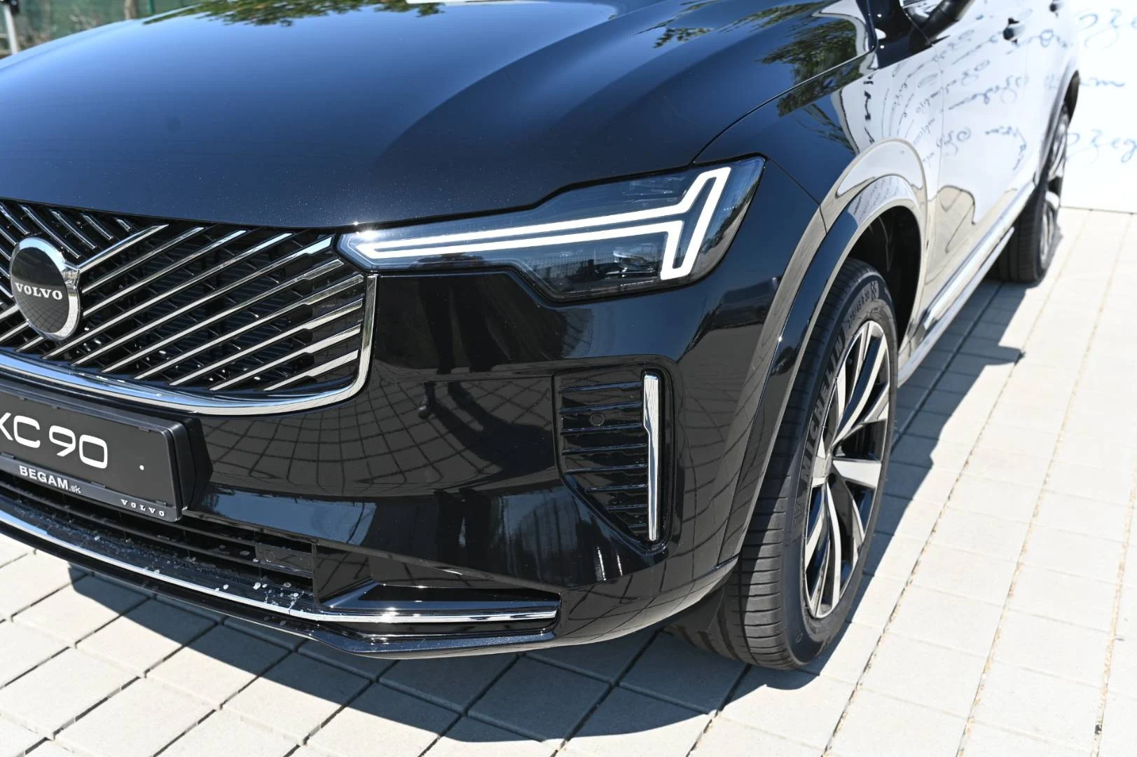 Volvo XC90 B5 (P) AWD AT8 CORE | Begam Trnava