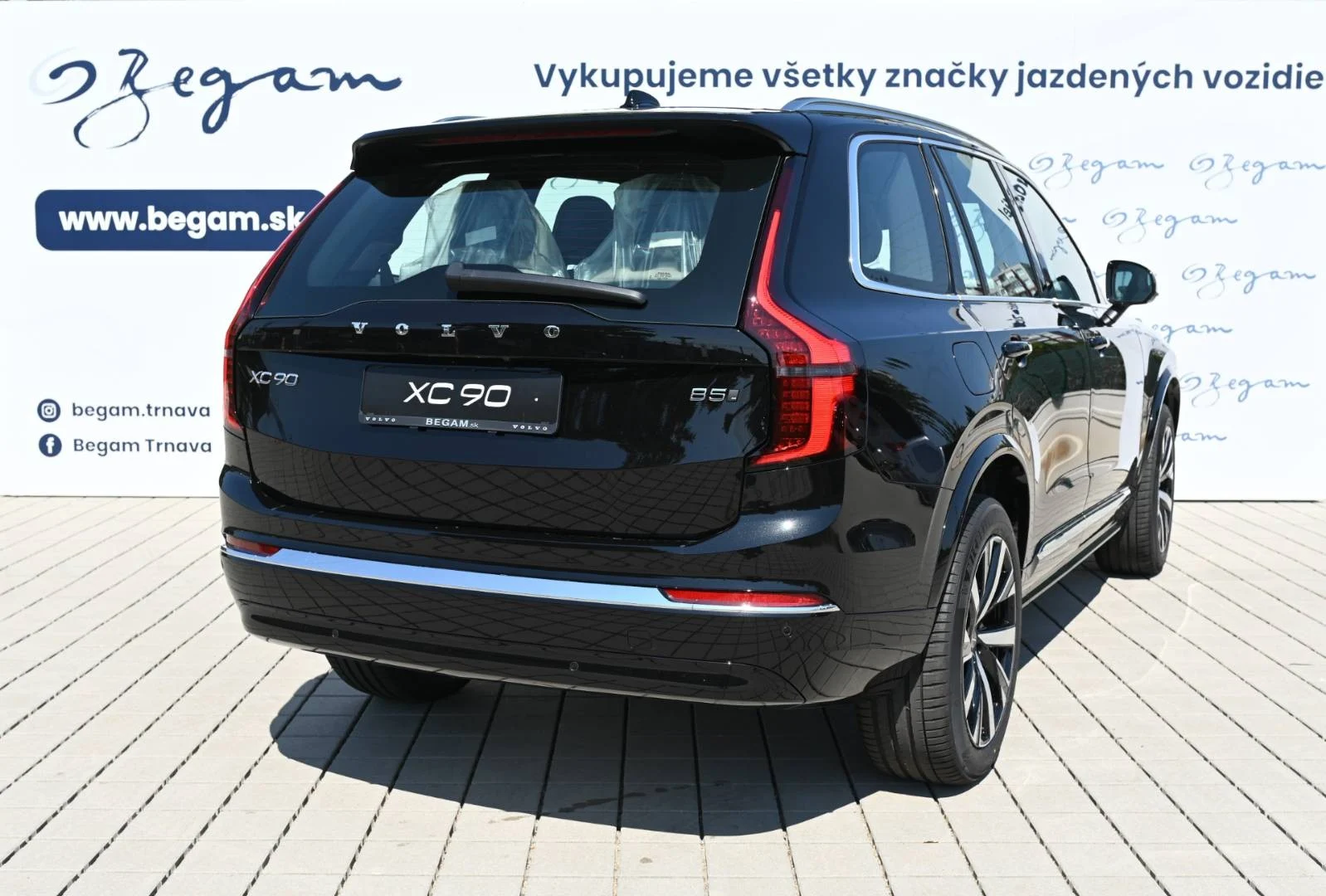 Volvo XC90 B5 (P) AWD AT8 CORE | Begam Trnava