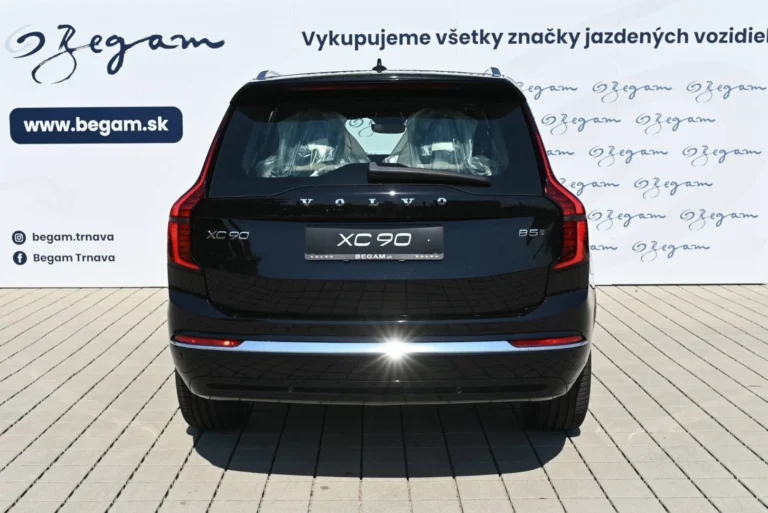 Volvo XC90 B5 (P) AWD AT8 CORE | Begam Trnava