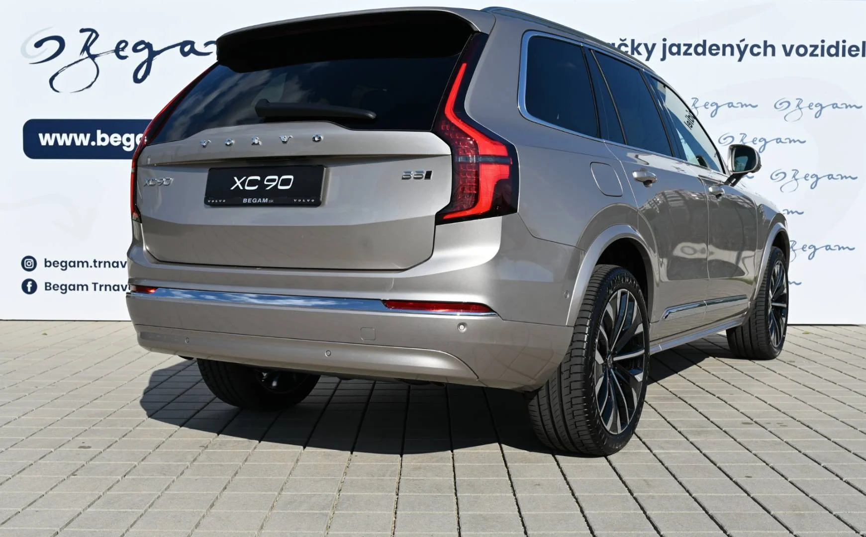 Volvo XC90 B5 (P) PLUS BRIGHT 7S AWD | Begam Trnava
