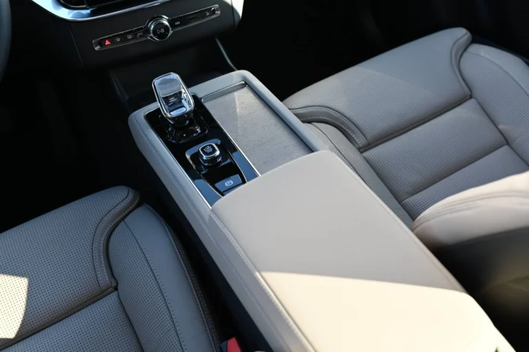 Volvo XC90 T8 (P) PHEV Plus Bright | Begam Trnava