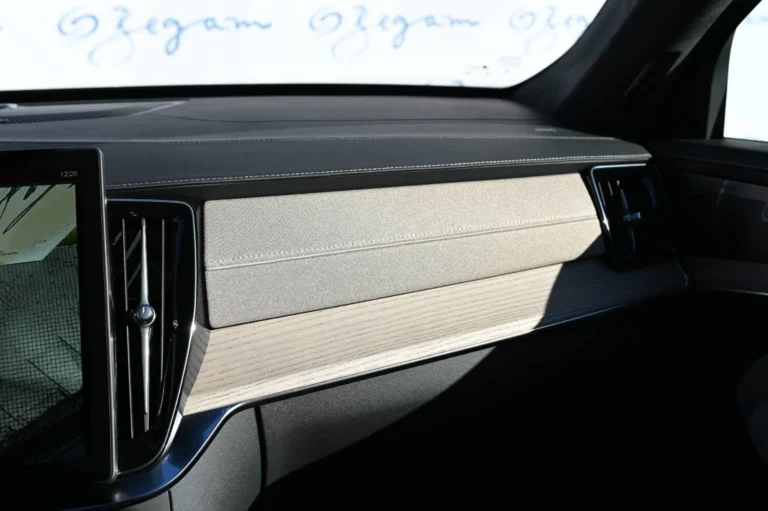 Volvo XC90 T8 (P) PHEV Plus Bright | Begam Trnava