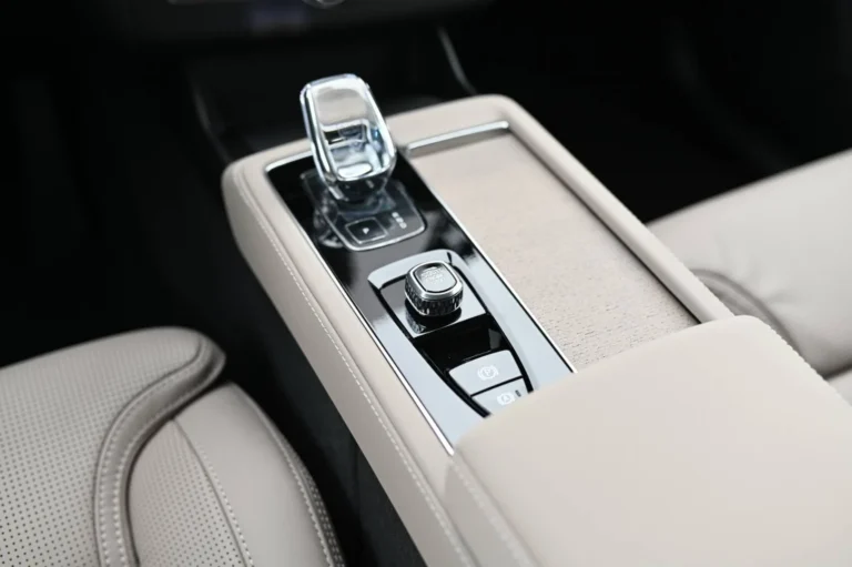 Volvo XC90 T8 (P) PHEV Plus Bright | Begam Trnava