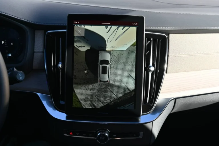 Volvo XC90 T8 (P) PHEV Plus Bright | Begam Trnava