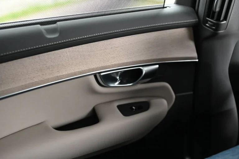 Volvo XC90 T8 (P) PHEV Plus Bright | Begam Trnava