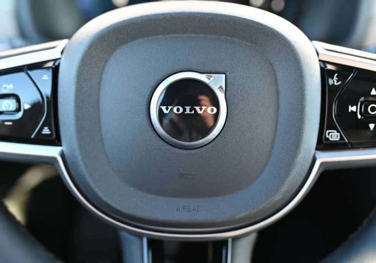 Volvo XC90 T8 (P) PHEV Plus Bright | Begam Trnava