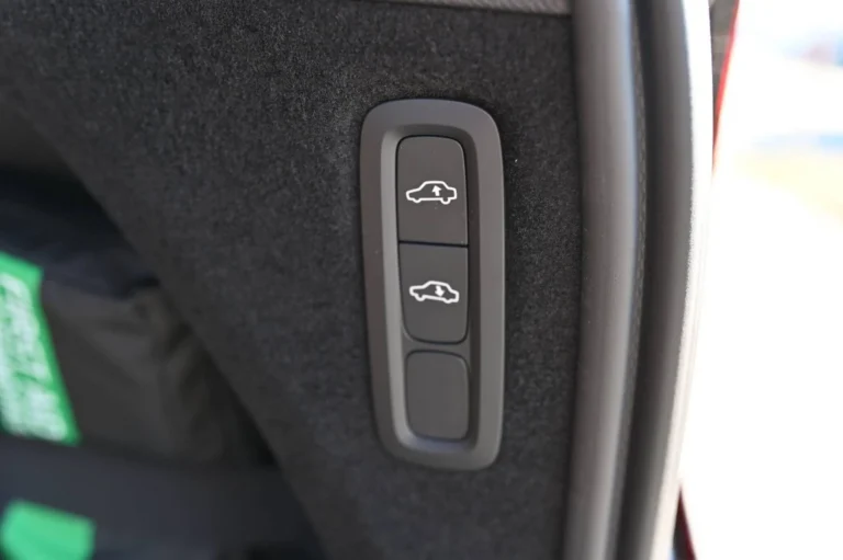 Volvo XC90 T8 (P) PHEV Plus Bright | Begam Trnava