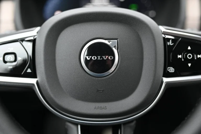 Volvo XC90 T8 (P) PHEV Plus Bright | Begam Trnava