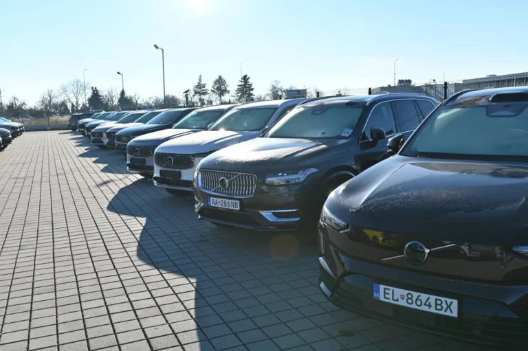 Volvo XC90 T8 (P) PHEV Plus Bright | Begam Trnava