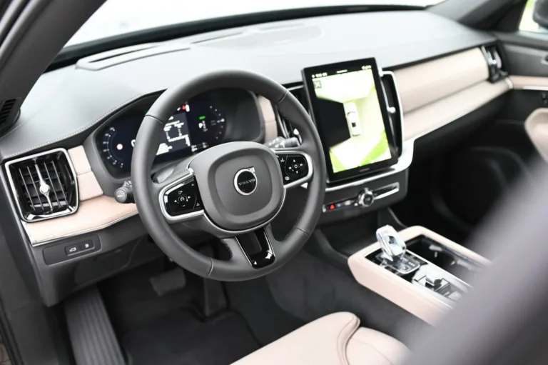 Volvo XC90 T8 (P) PHEV Plus Bright | Begam Trnava