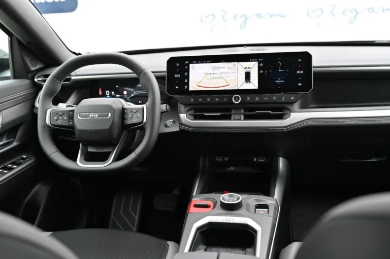 Jeep Compass 1.2T e-Hybrid FIRST EDITION 145K 6-EDCT | Begam Trnava