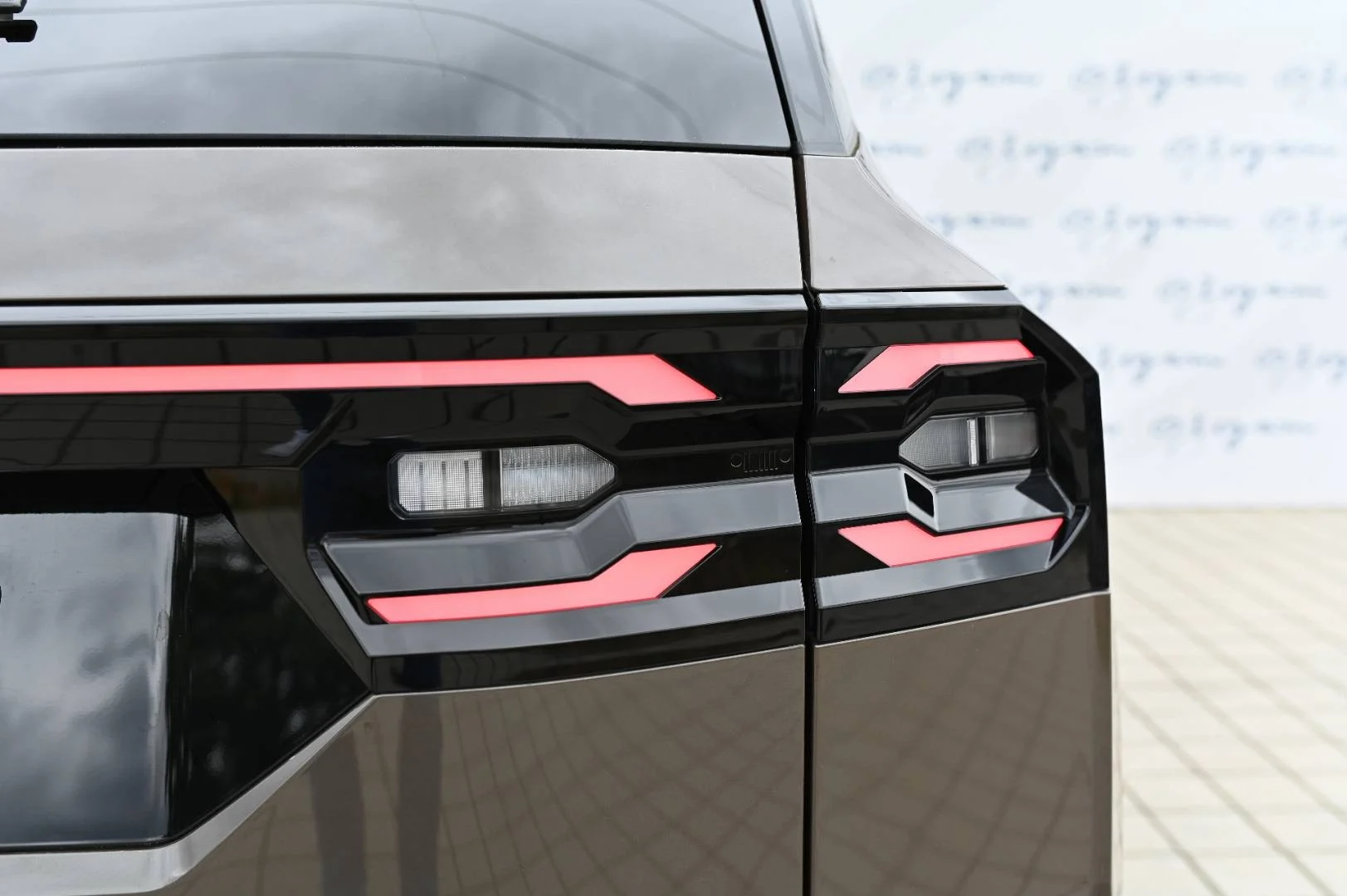 Jeep Compass 1.2T e-Hybrid FIRST EDITION 145K 6-EDCT | Begam Trnava