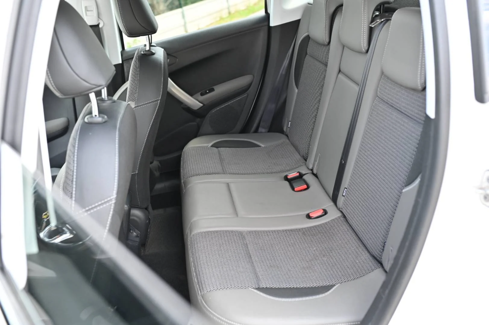 Peugeot 2008 1.2 PureTech 110 E6.2 Allure A/T | Begam Trnava