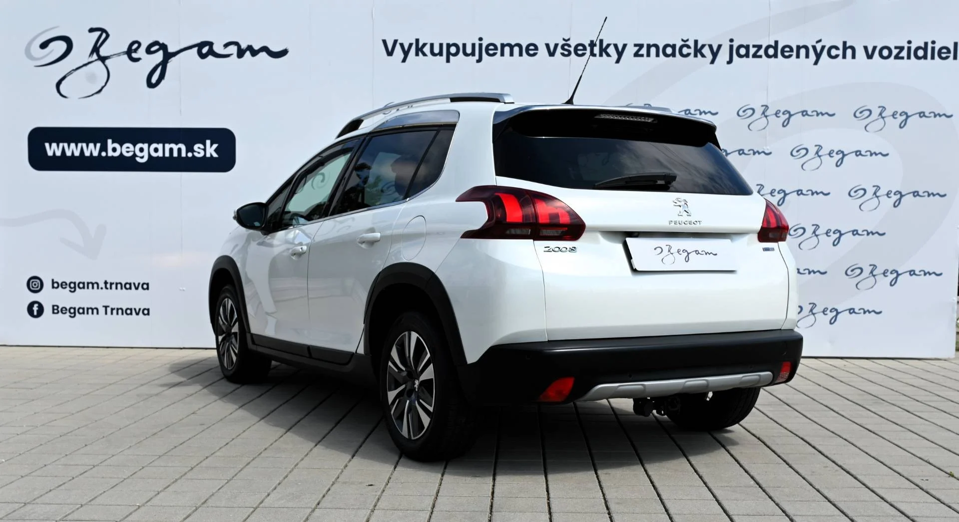 Peugeot 2008 1.2 PureTech 110 E6.2 Allure A/T | Begam Trnava