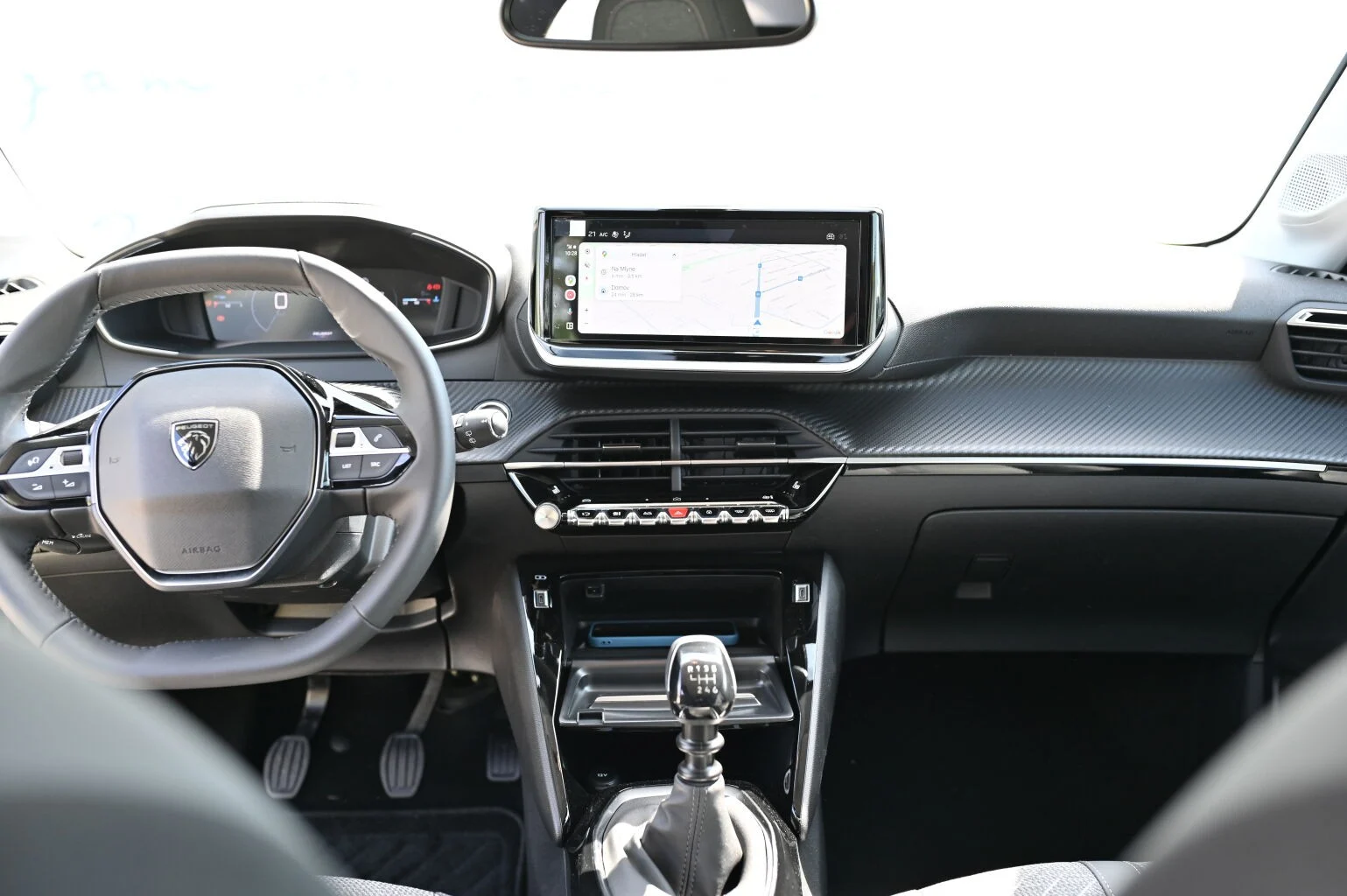 Peugeot 208 ALLURE  PureTech 100k BVM6 | Begam Trnava