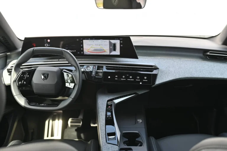 Peugeot 3008 GT eDCS6 | Begam Trnava