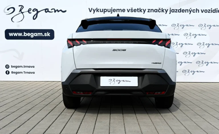 Peugeot 3008 GT eDCS6 | Begam Trnava