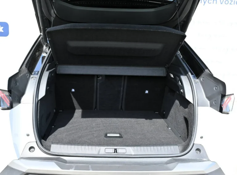Peugeot 3008 GT eDCS6 | Begam Trnava