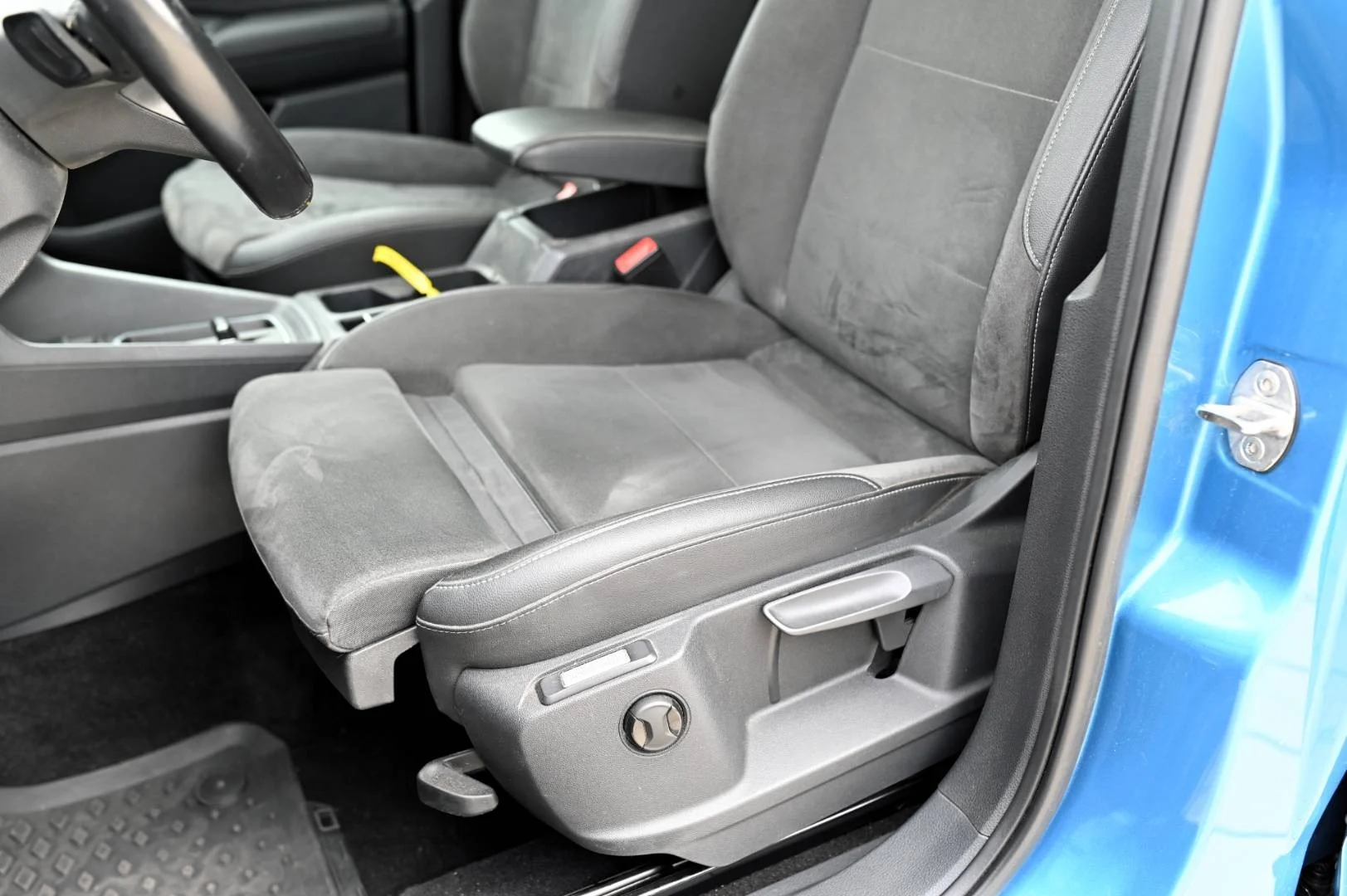 Volkswagen Caddy Maxi 2.0 TDI SCR Style DSG | Begam Trnava