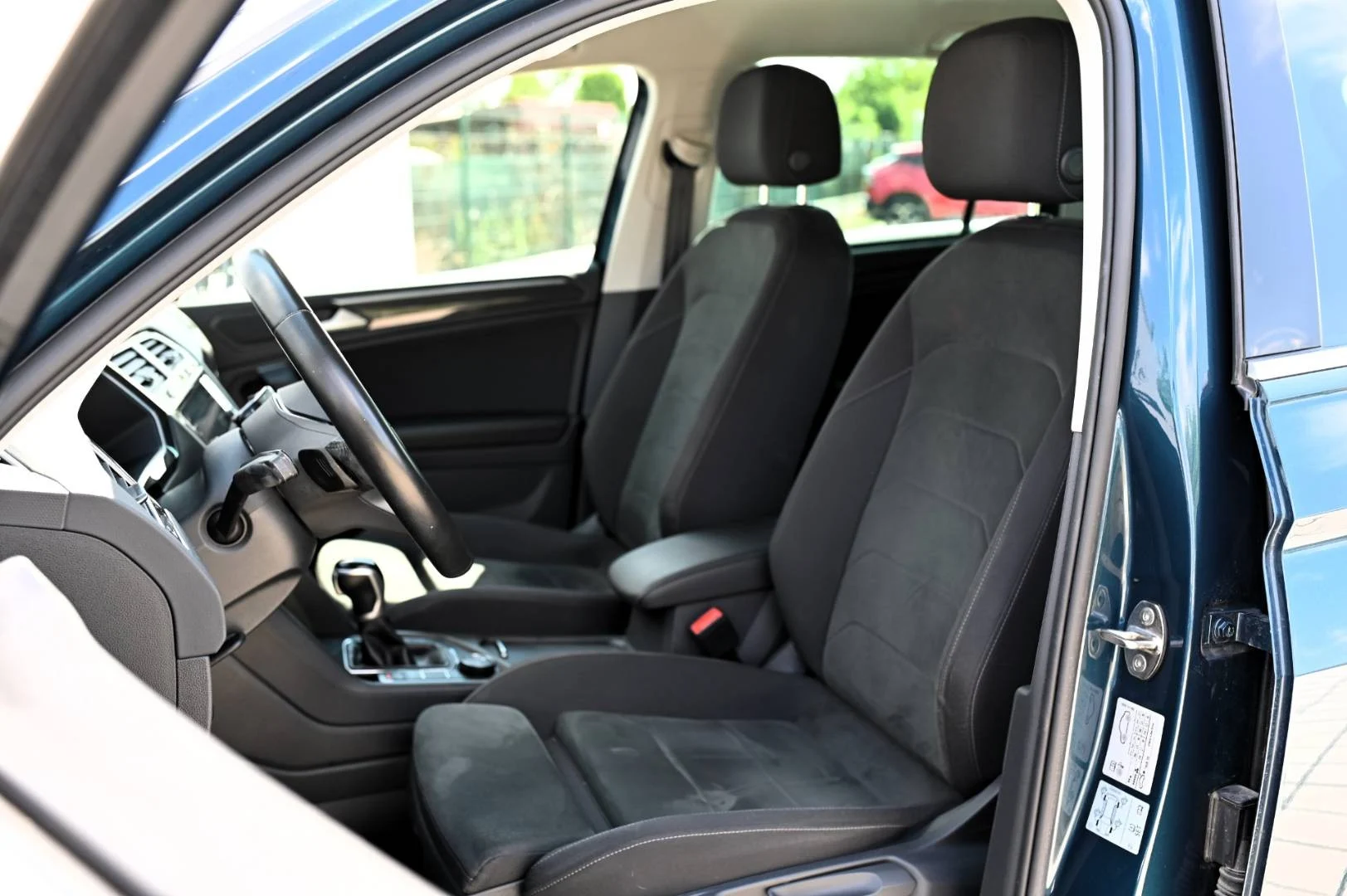 Volkswagen Tiguan 2.0 TDI EVO Elegance 4Motion DSG | Begam Trnava
